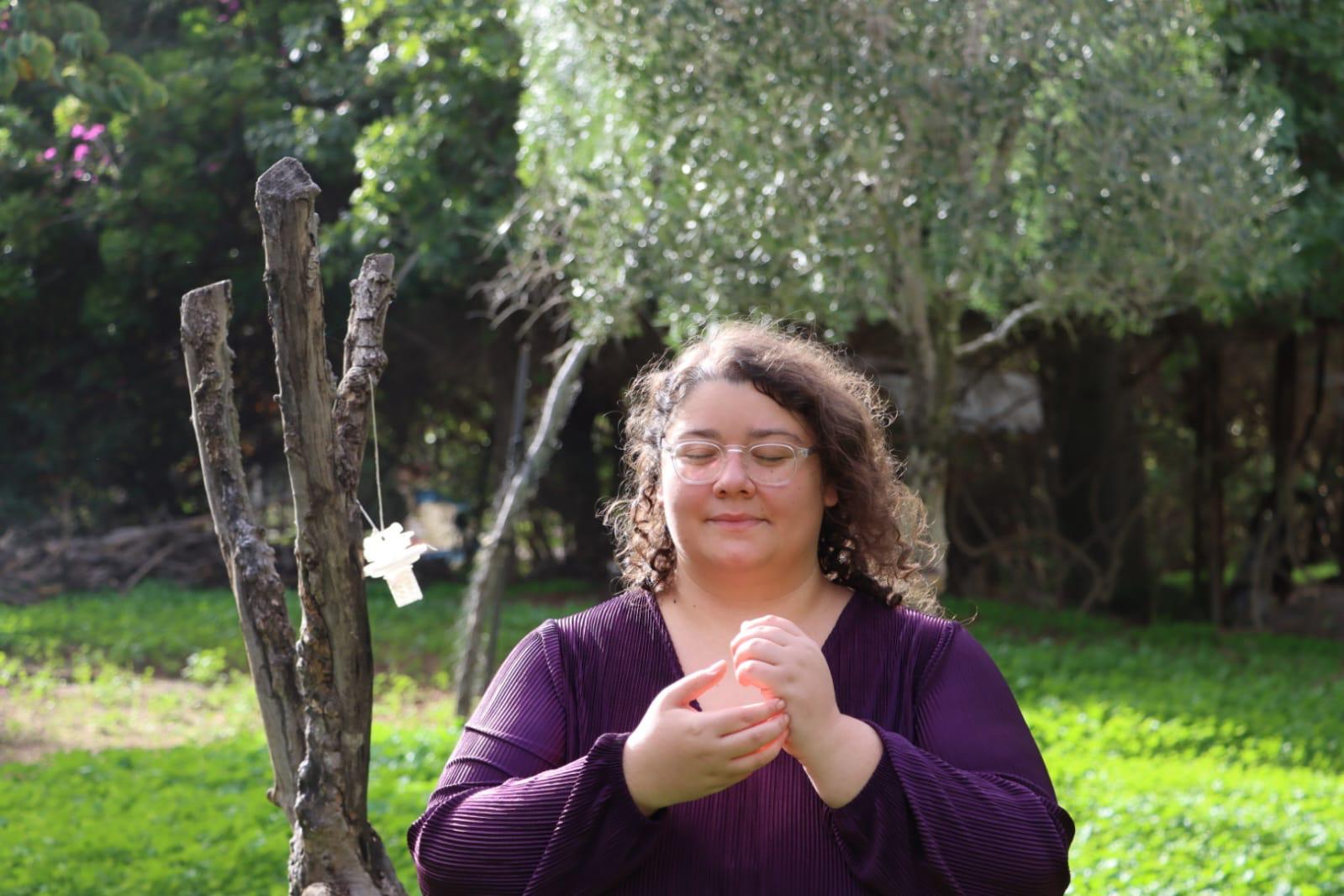 אלינור - מטפלת בטאפינג EFT עם ניסיון אישי וקליני